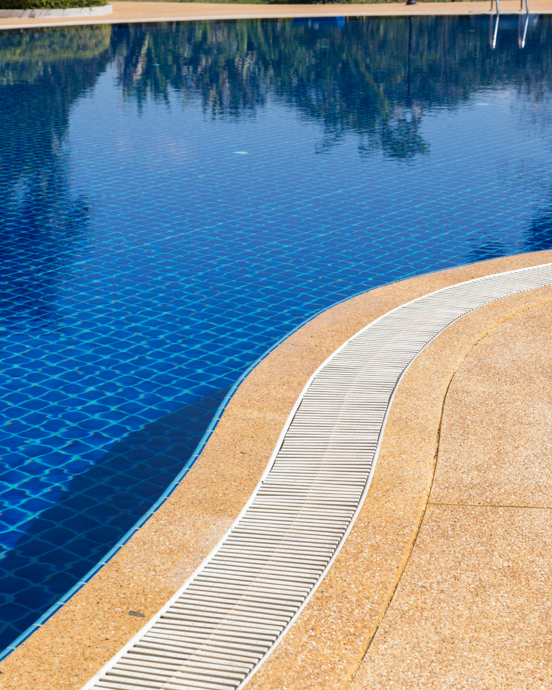 Ventajas de la cloración salina en piscinas privadas